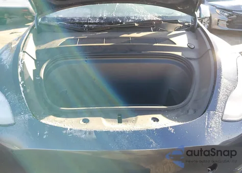 2022 Tesla Model Y Long Range Dual Motor All-Wheel Drive from USA, damaged, VIN 7SAYGDEE5NF307170